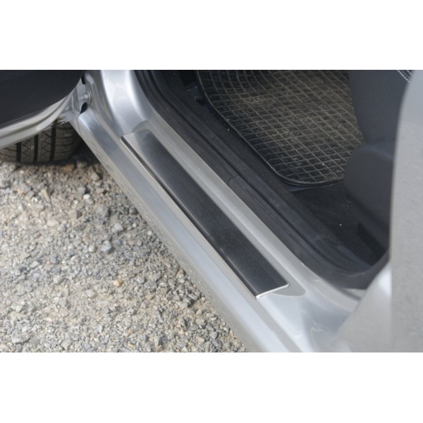 Dacia Sandero Stepway Kapı Eşiği 4 Prç. P.Çelik 2012 ve Sonrası