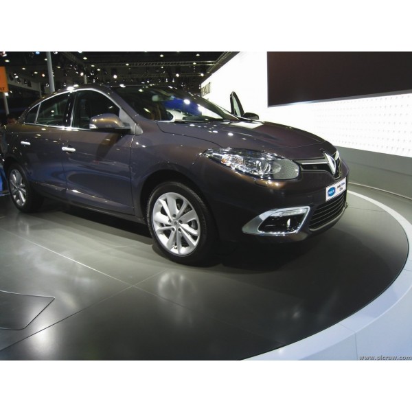 Renault Fluence Sis Farı Çerçevesİ2013-2015